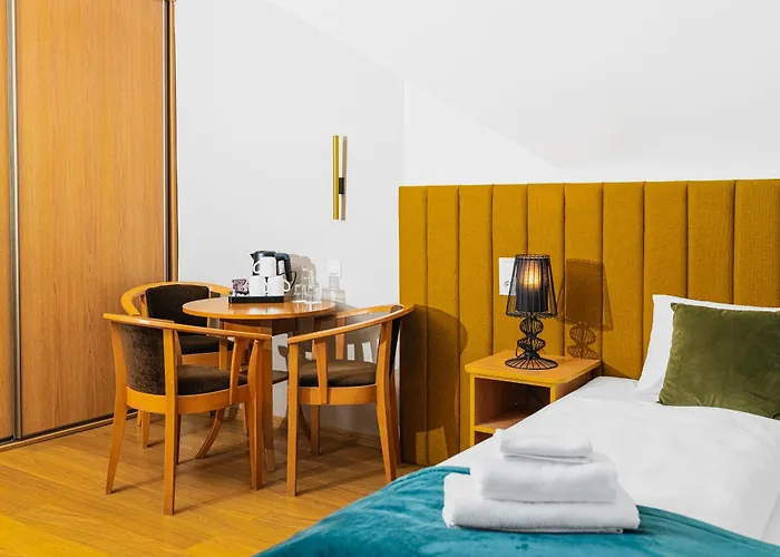 Perla Sudetow By 3* كارباش